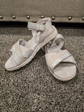 Sperry Kids Holographic Silver Comfort Sandals